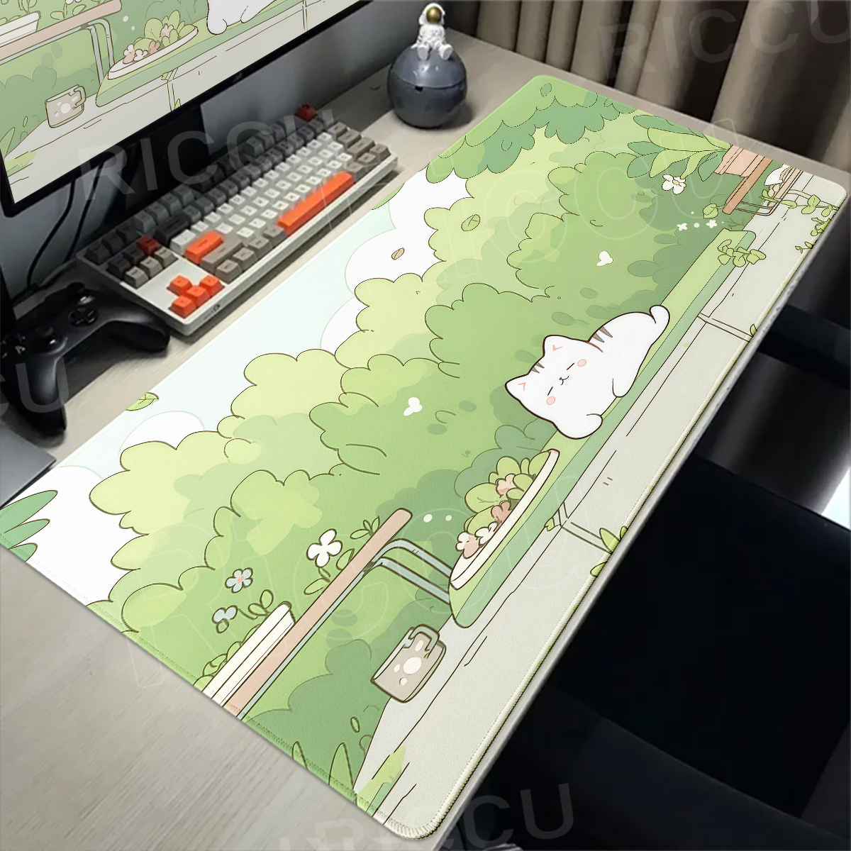 Lovely White Cat and Green Pla - Pc Gaming White のレビューと価格